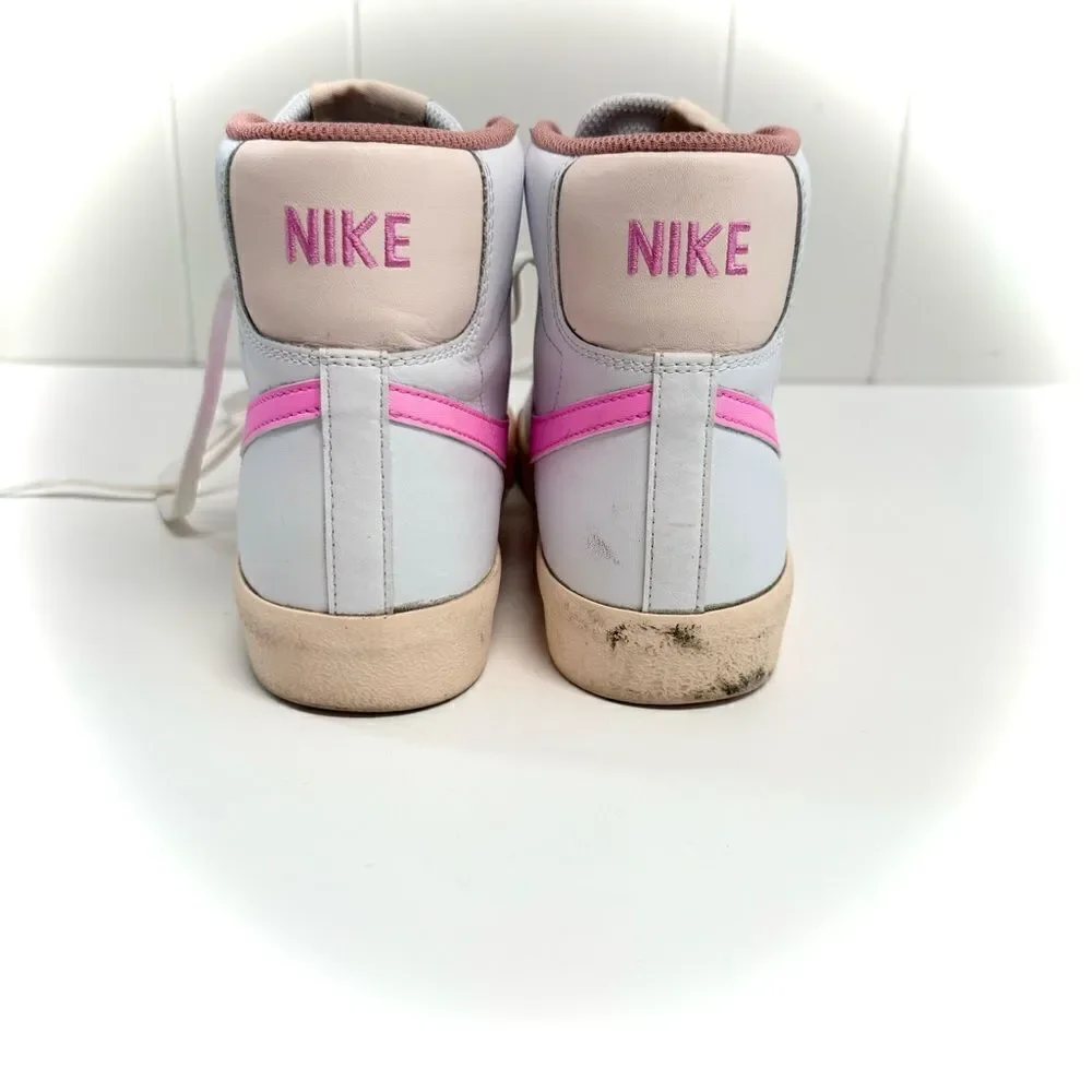 Nike Blazer Mid 77’ Pink spell White Size 6 Youth